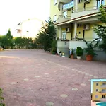 Yellow House Pula